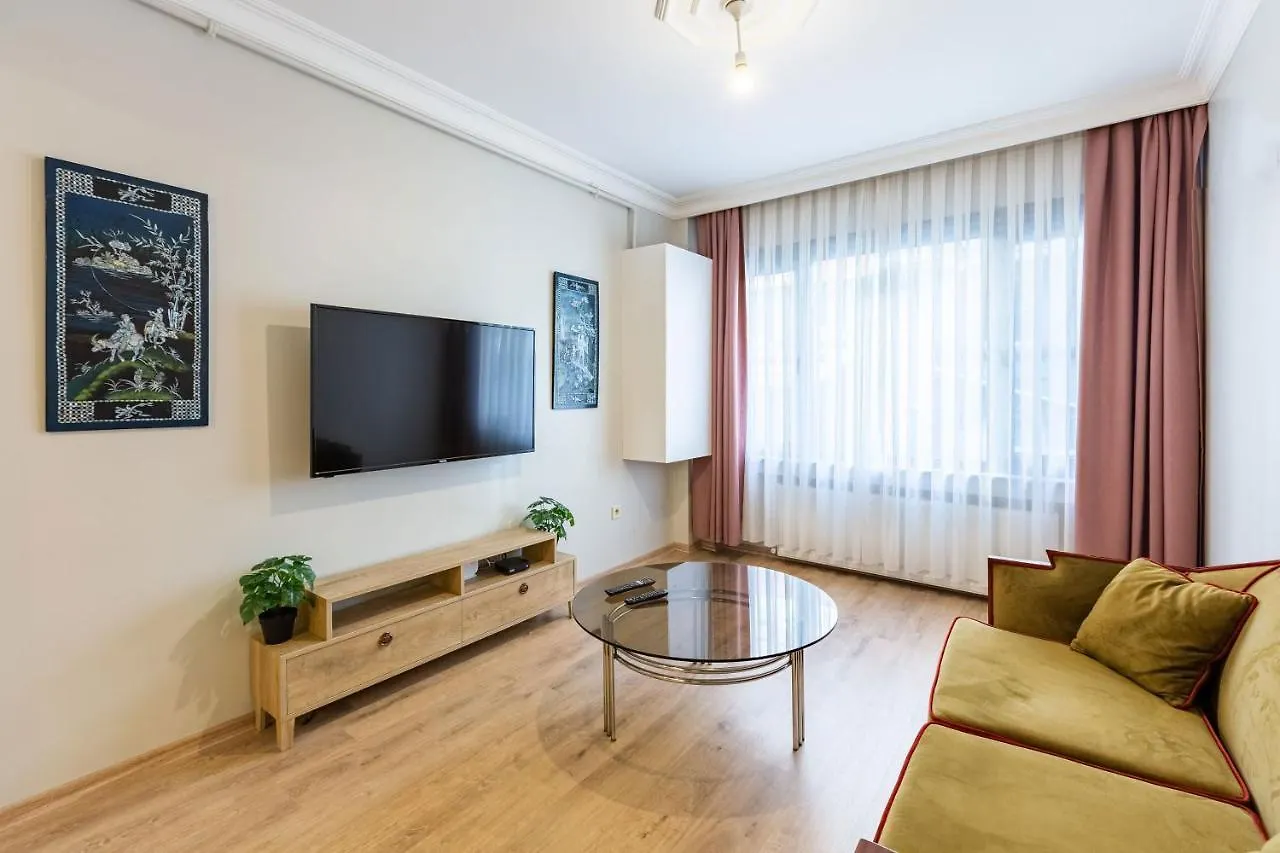 Lovely Central Flat Near Metro Station In Sisli Istambul Appartement