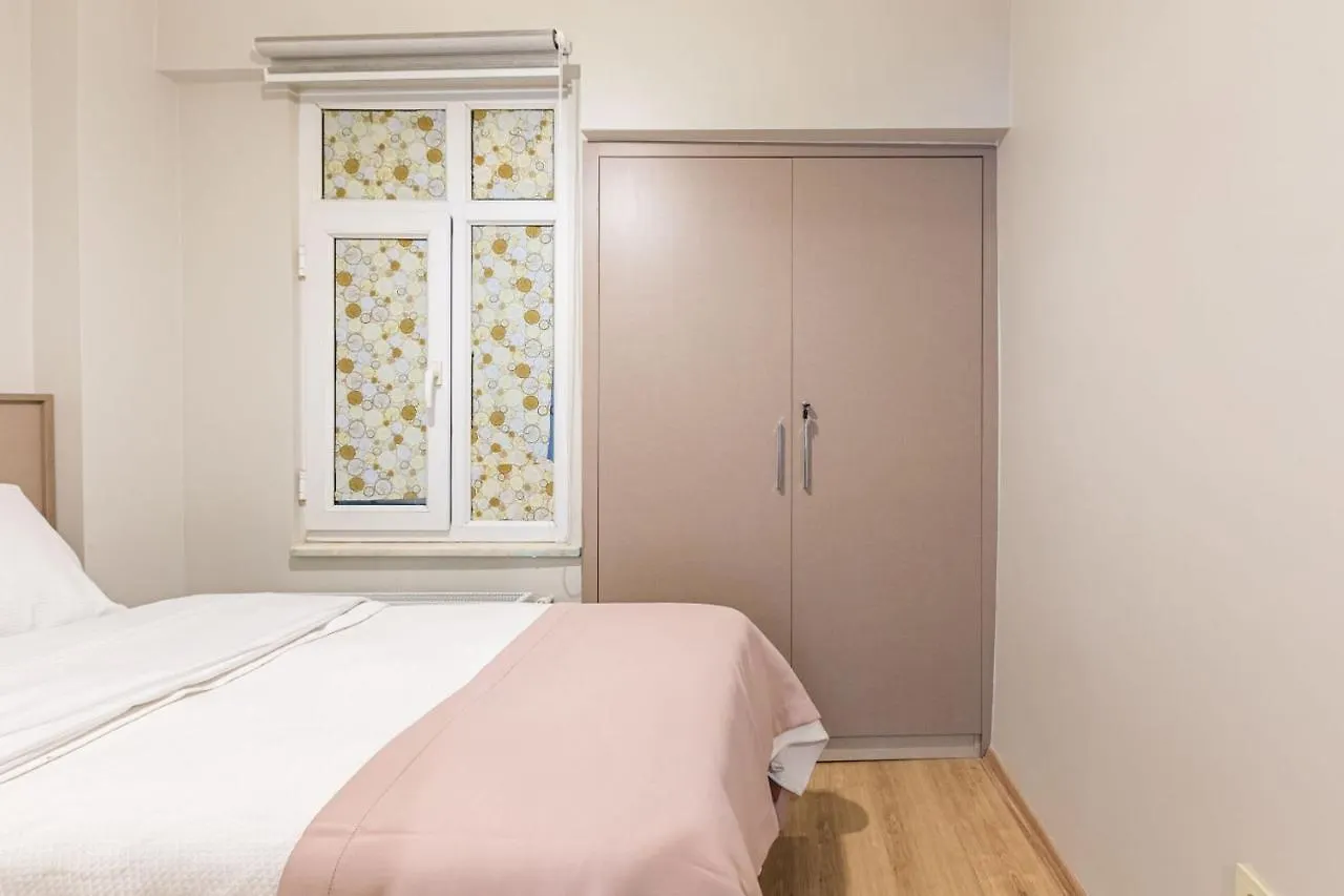 Lovely Central Flat Near Metro Station In Sisli Istambul Appartement
